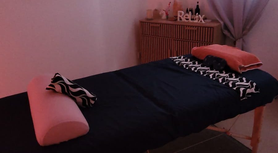 Une alternative à la médecine chinoise, venez découvrir la réflexologie plantaire ou le drainage lymphatique dans un espace cocooning.